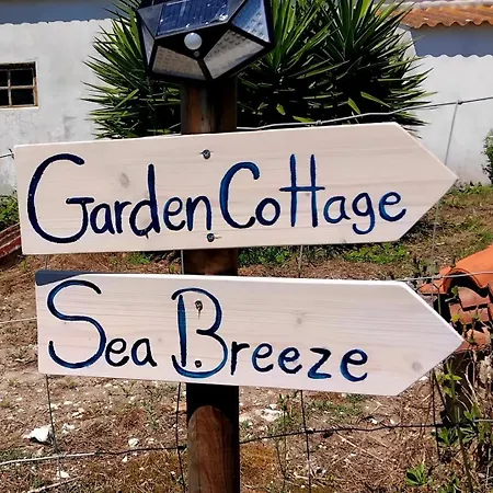 Sea Breeze Holiday home *
